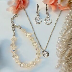Elegant Gold and Silver Jewelry Set